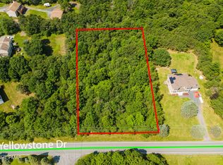 Yellowstone Dr, Blakeslee, PA 18610