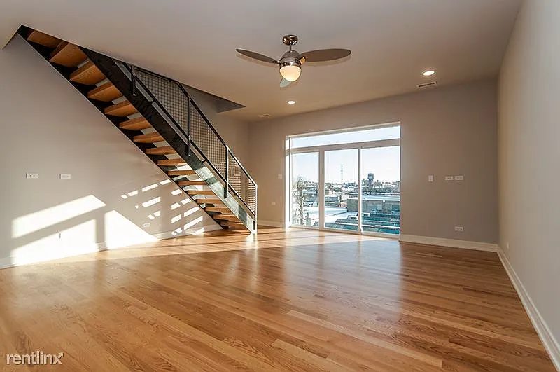 1637-W-Grand-404living2
