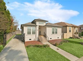 7421 Dartmoor Dr, New Orleans, LA 70127