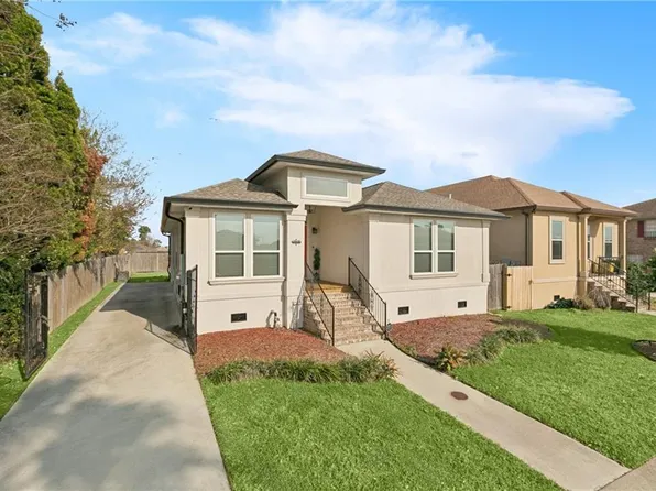 7421 Dartmoor Dr, New Orleans, LA 70127