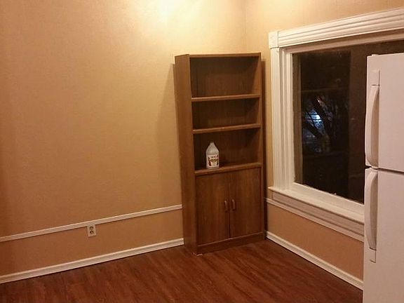 4th image of 100 Franklin Ave APT 2
