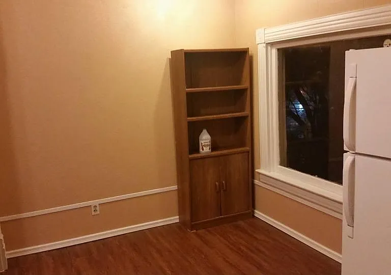 100 Franklin Ave #2 — Photo 4