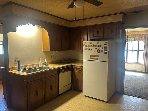 3rd image of 1349 Dyess Bridge Rd