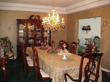 2nd image of 21 Dimartino Ct