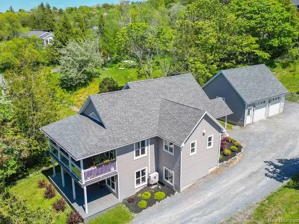 488 Gondola Point Rd, Quispamsis, NB E2E 1E4