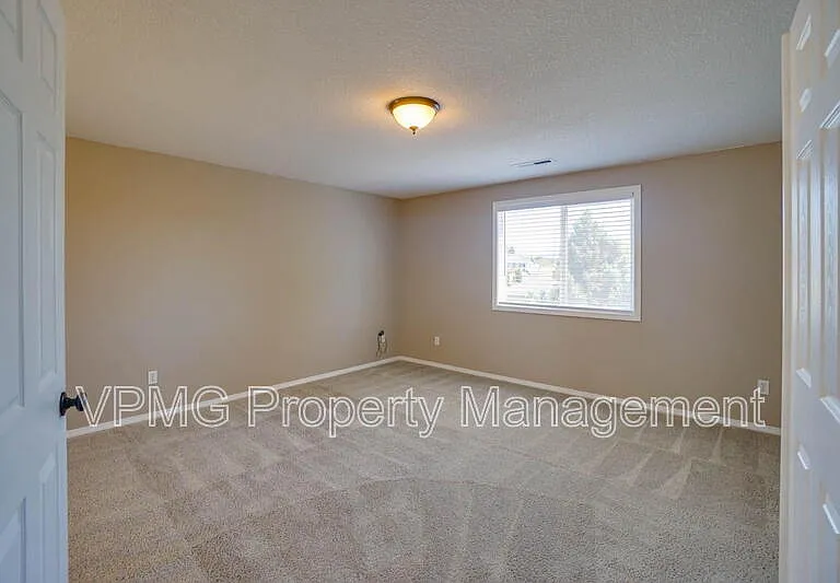 7205 NE 159th Ave — Photo 34