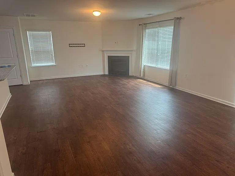 4131 Long Arrow Dr — Photo 6