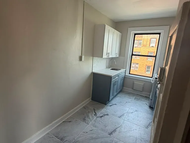 329 Park Ave #11 — Photo 3