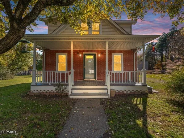 210 Howard St, Stroudsburg, PA 18360