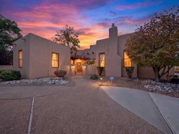704 Lamp Post Cir SE, Albuquerque, NM 87123