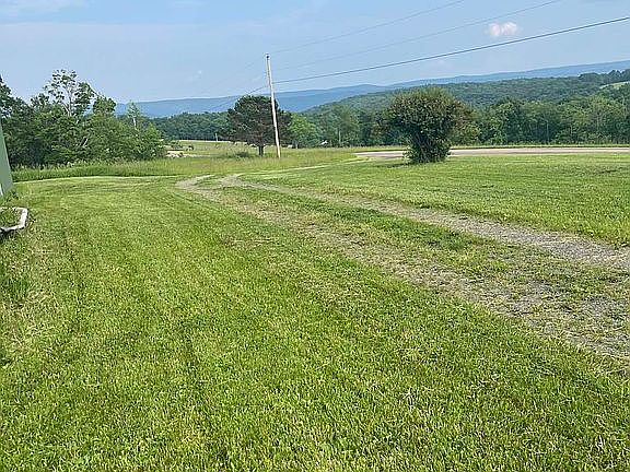 5th image of 1663 Glade Pike