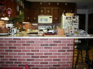 31 Grove St, Methuen, MA 01844