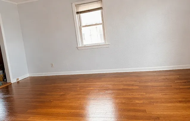 195 Jackson Ave — Photo 3