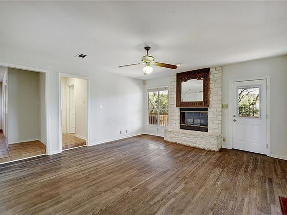 5th image of 5901 Mountain Villa Dr
