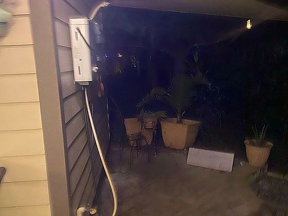2nd image of 6811 Amanda Vista Cir