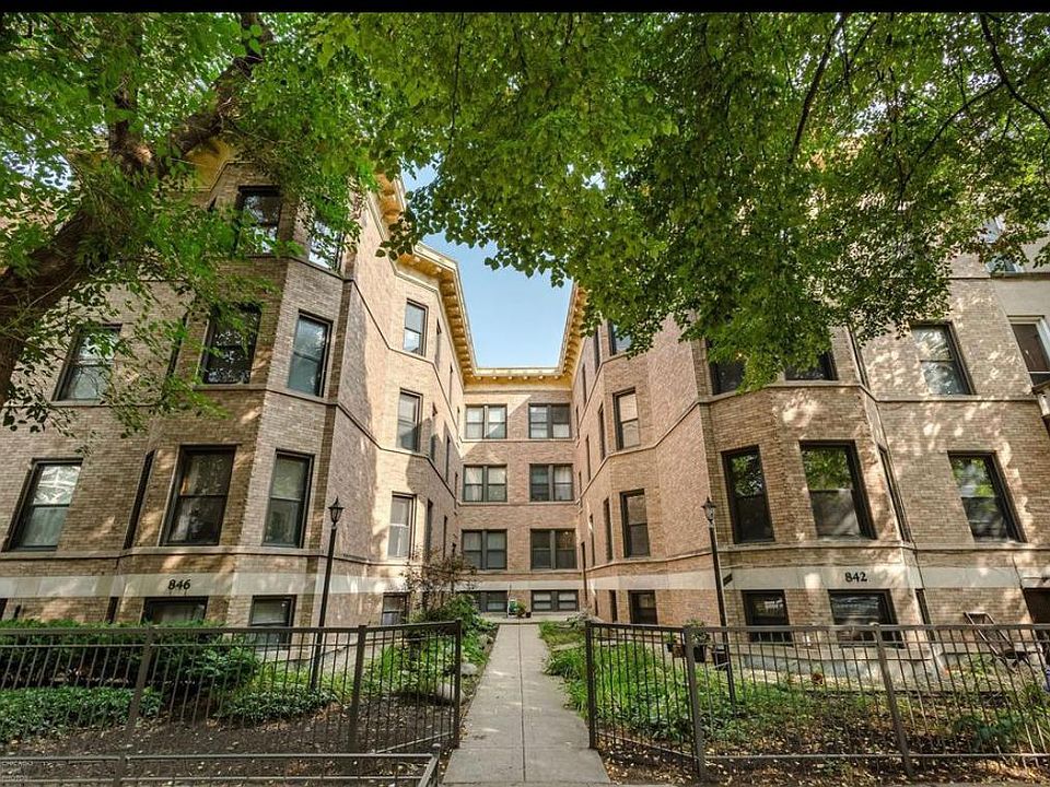 1st image of 846 W Newport Ave APT 2N