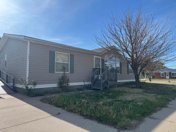 2821 W 2nd, North Platte, NE 69101-3307