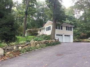 2 Milmohr Ct, Northport, NY 11768