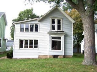 307 7th Ave, Sterling, IL 61081