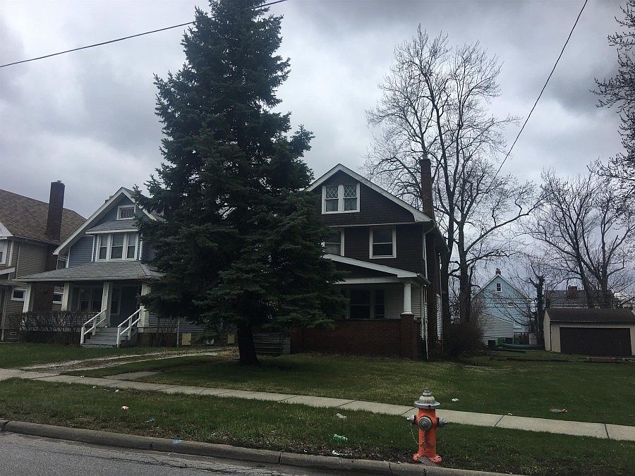 2nd image of 1530 Dille Rd