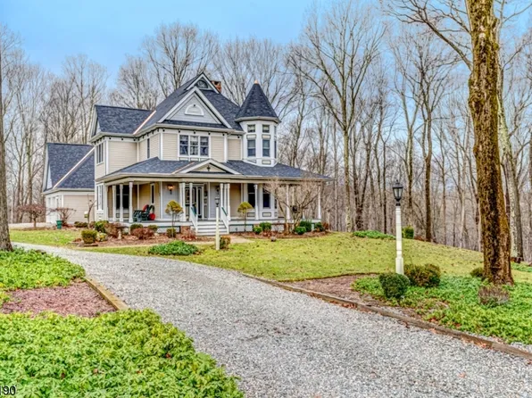 107 Sliker Rd, Lebanon Twp., NJ 08826