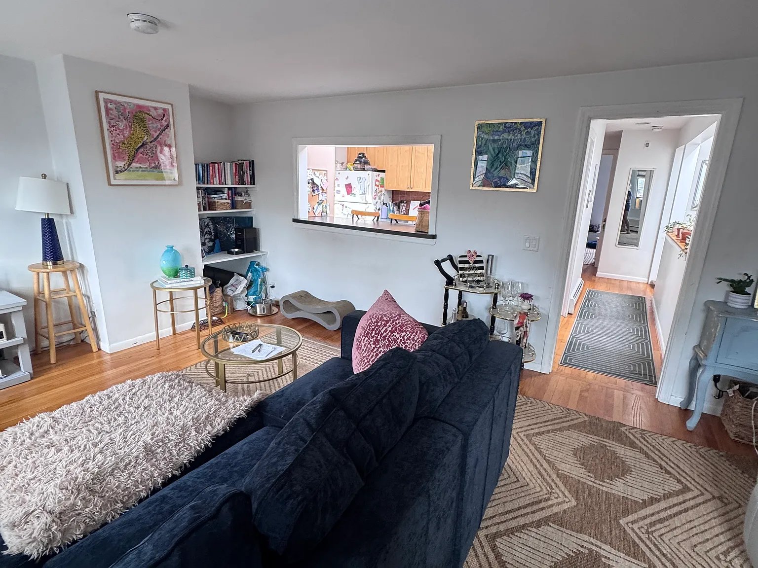 2 bed, 950 sqft, $3,875 — Photo 3