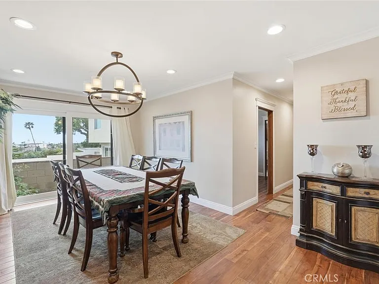 5348 Doris Way — Photo 15