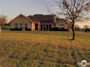 121 Star Point Ln, Weatherford, TX 76088