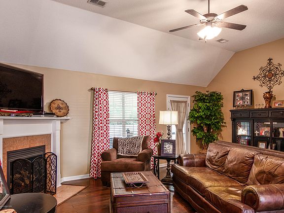 2nd image of 5821 Keebler Dr W