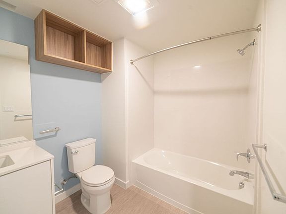 4th image of 2099 Martin Luther King Jr Way #705A