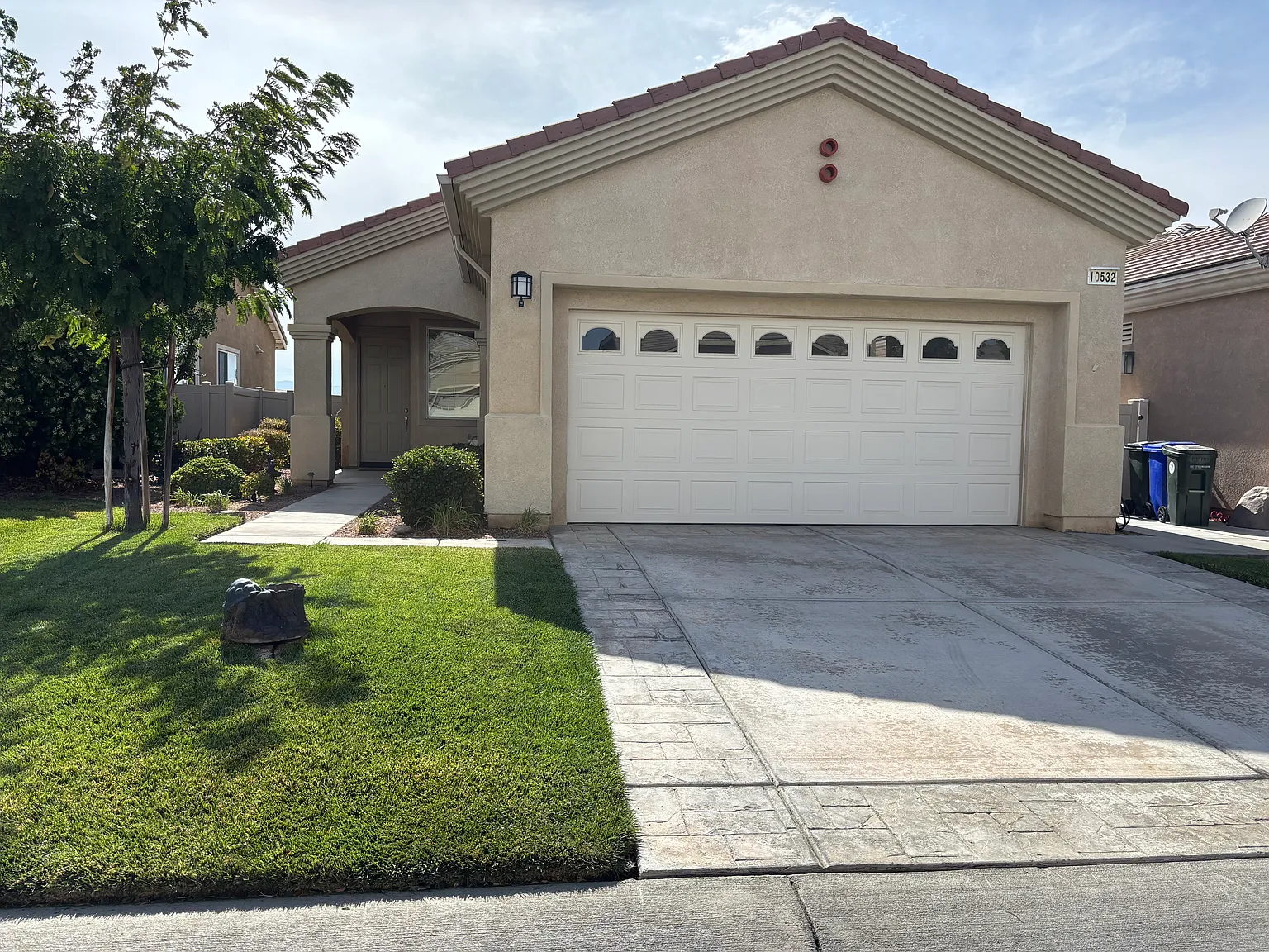 2 bed, 1205 sqft, $2,100 — Photo 1