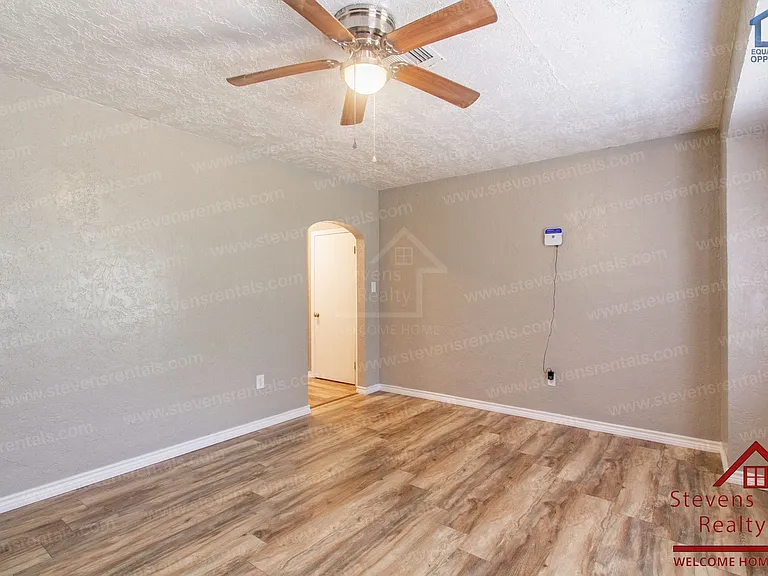 1303 NW Taylor Ave — Photo 27