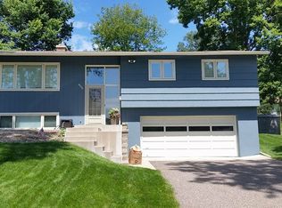 4750 Dawnview Ter, Golden Valley, MN 55422