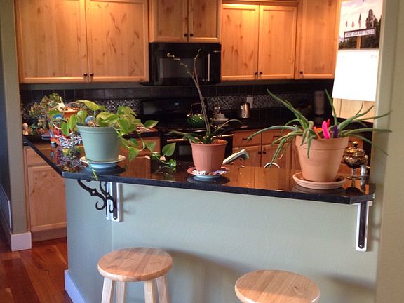 Breakfast bar