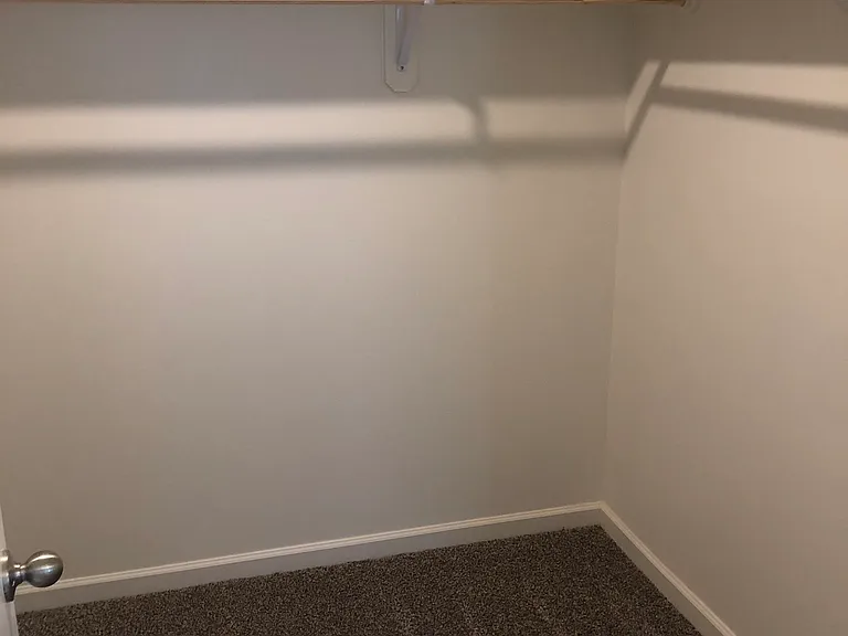 28441 Evangeline Ln — Photo 10
