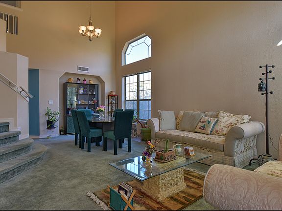 4th image of 1021 Via Descanso Dr