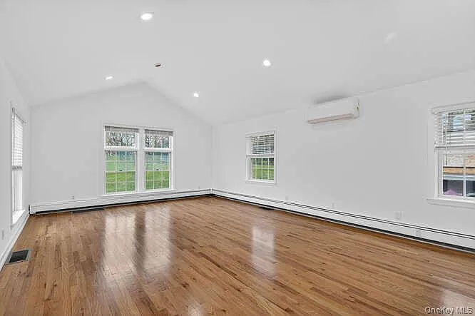 Horseshoe Rd — Photo 31