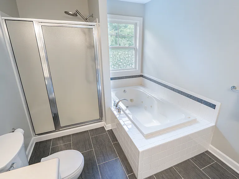 1820 Clay Dr — Photo 23