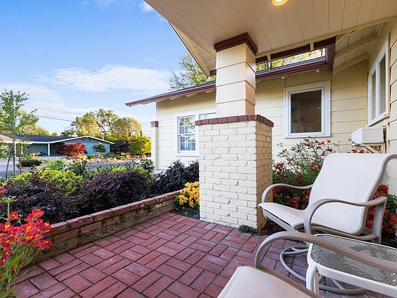 3rd image of 5193 Oak Meadow Drive