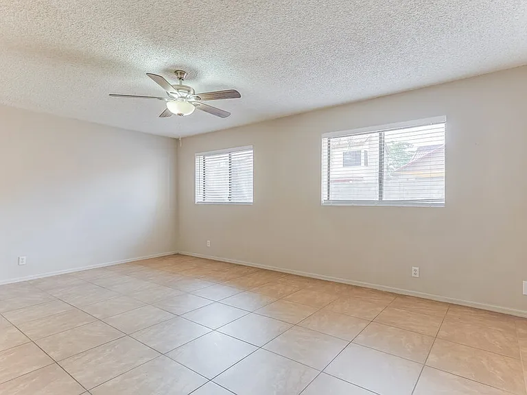1232 W Riviera Dr — Photo 13