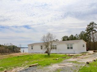 449 Reds Point Rd, Florien, LA 71429
