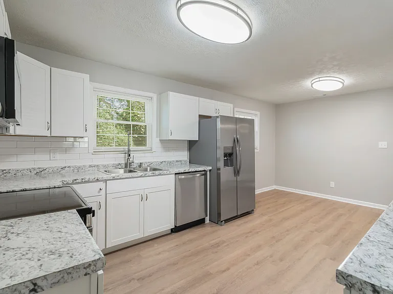 2809 Lay Ave — Photo 9