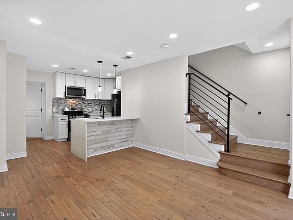 4th image of 623 71st Ave
