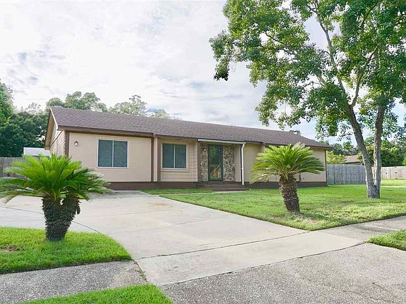 3rd image of 7831 Coronet Dr