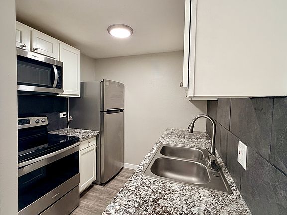 5th image of 3070 W Colorado Ave #3