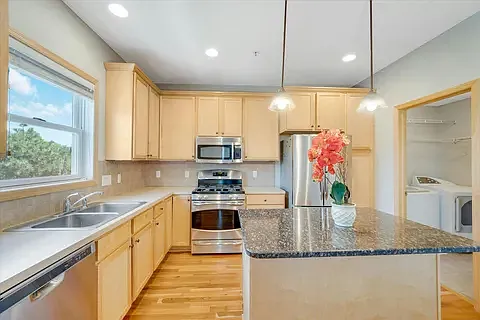 10741 Falling Water Ln #B — Photo 16