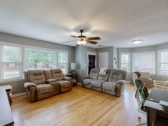 3rd image of 109 Westlynn Dr