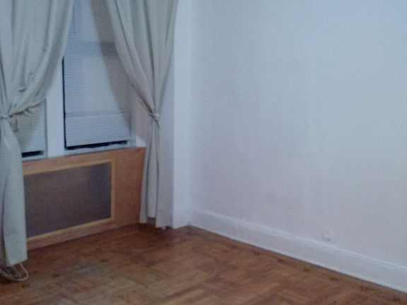 3rd image of 35-05 Parsons Blvd APT 1-H