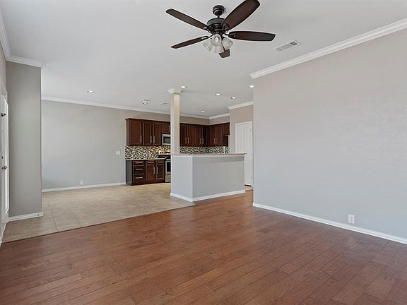 5th image of 3821 Redwood Creek Ln