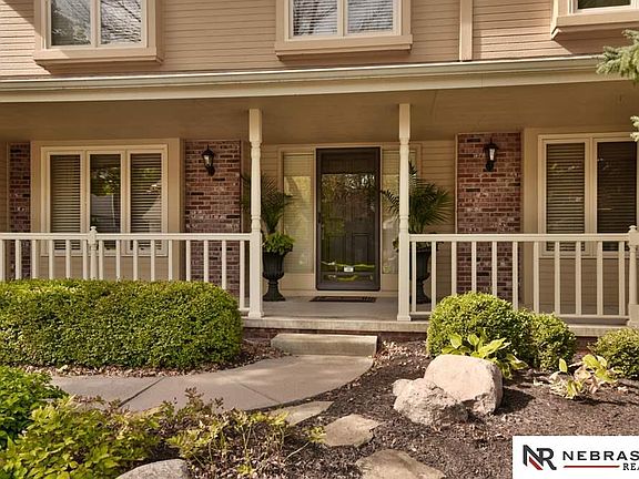 3rd image of 220 S 161st Ave